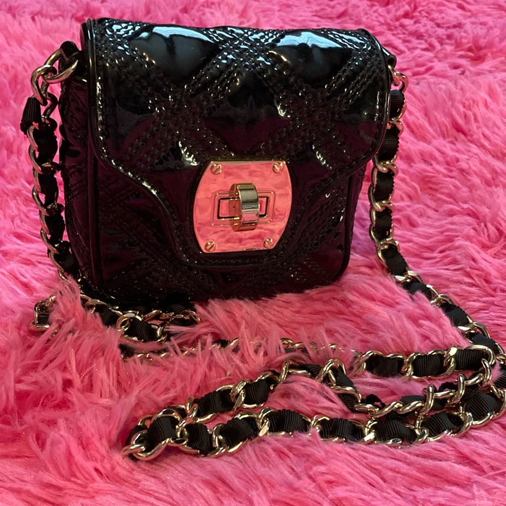 Talbots coated leather quilted mini bag w/soft gold tone hardware, chain strap